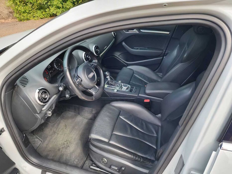 Audi A3      2015
