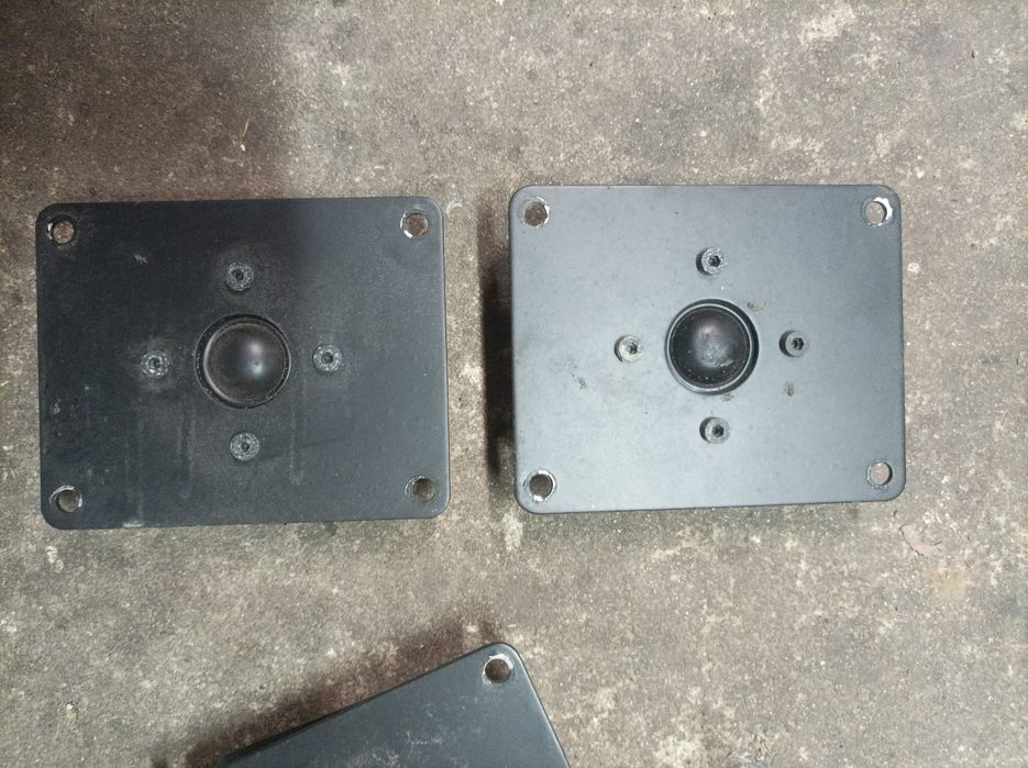 Głośniki firmy Grundig box 8000