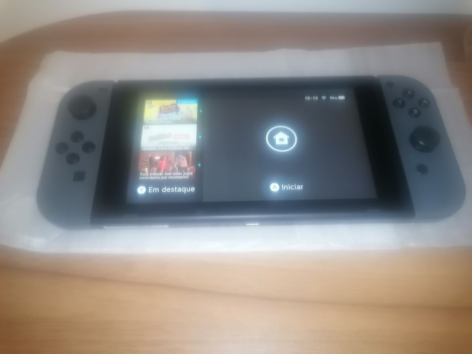 Nintendo Switch V2 preta em muito boas condições