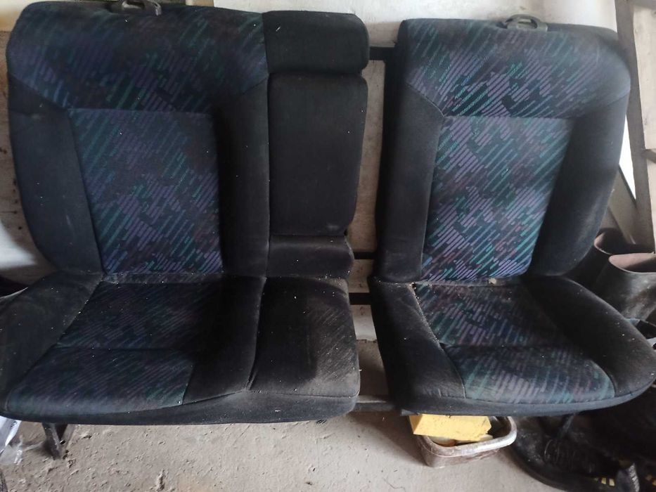 Сідушки сидіння задні