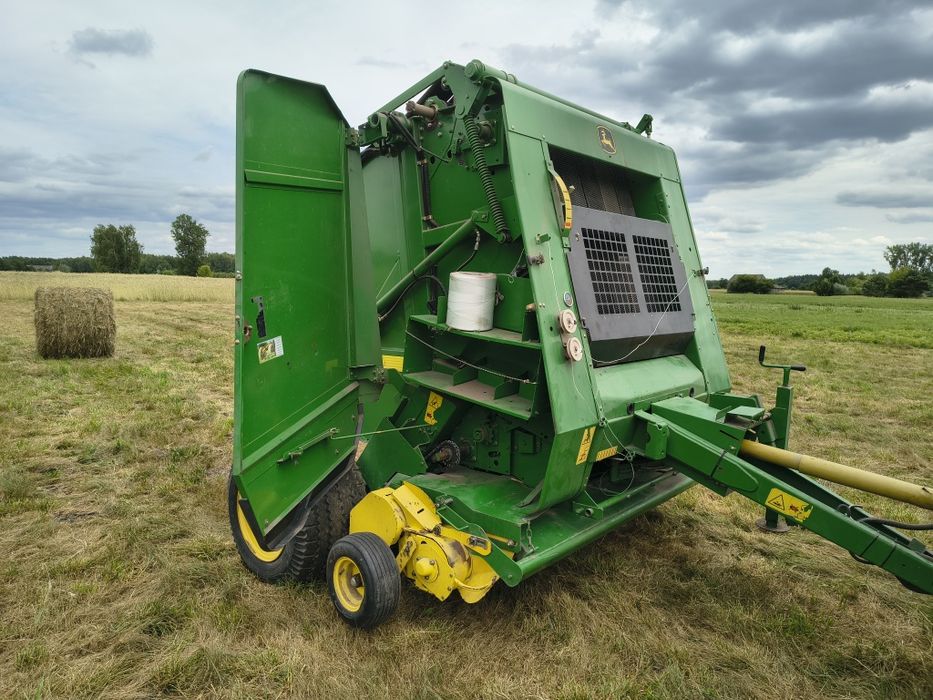Prasa rolującą John Deere 580
