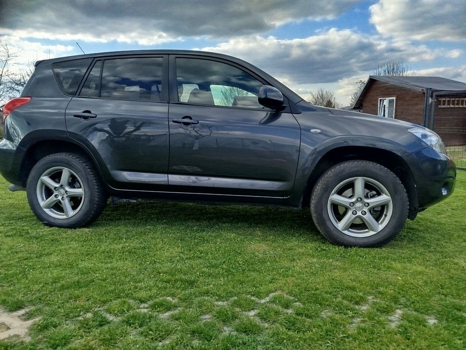 TOYOTA RAV4 4X4 Benzyna