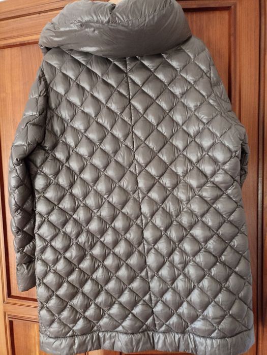 Parka leve Elena Miró cinza chumbo NOVA