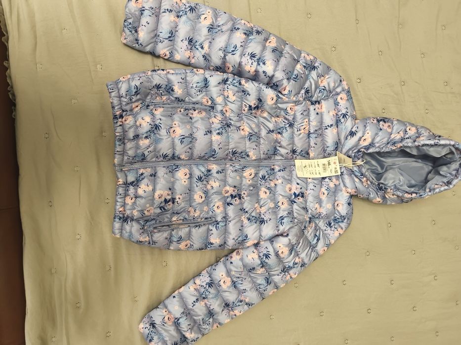 Курточка reserved на девочку