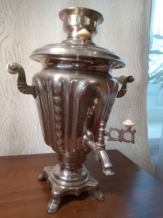 Продам самовар електричний 1973 року випуску