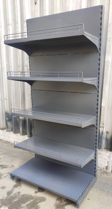 Стелажі з полицями та перфоровані. Острівні стелажі