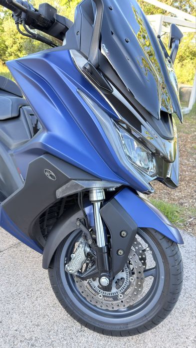 Kymco AK 550