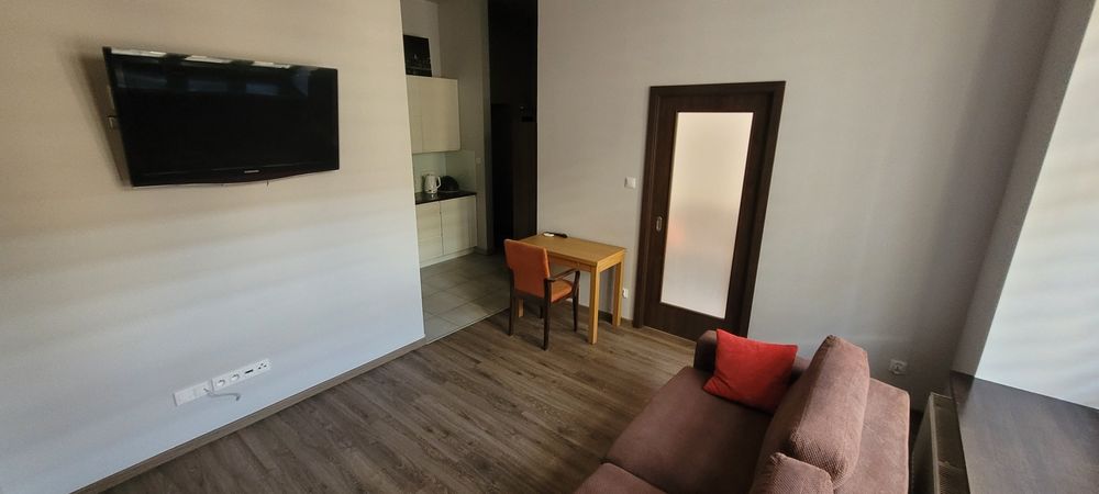 Kawalerka, dwa pokoje, aneks 32mkw