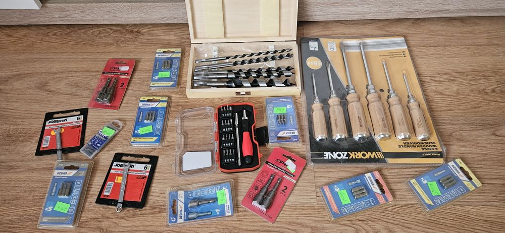 Zestaw nowych Narzędzi dla majsterkowicza pakiet mix