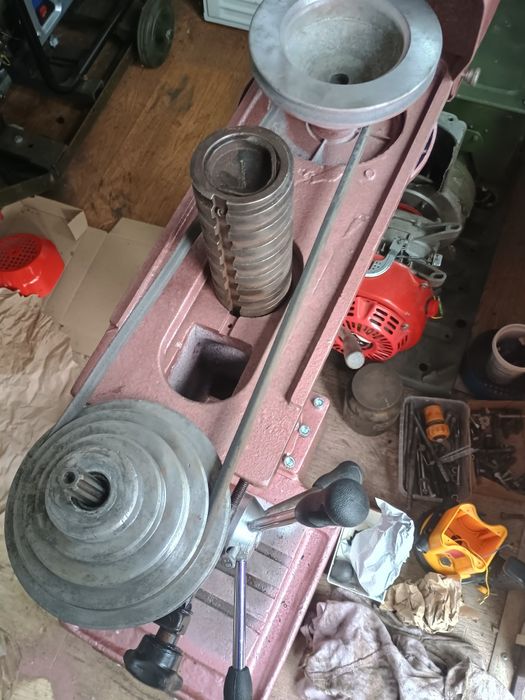 Продам сверлильний станок 2м112