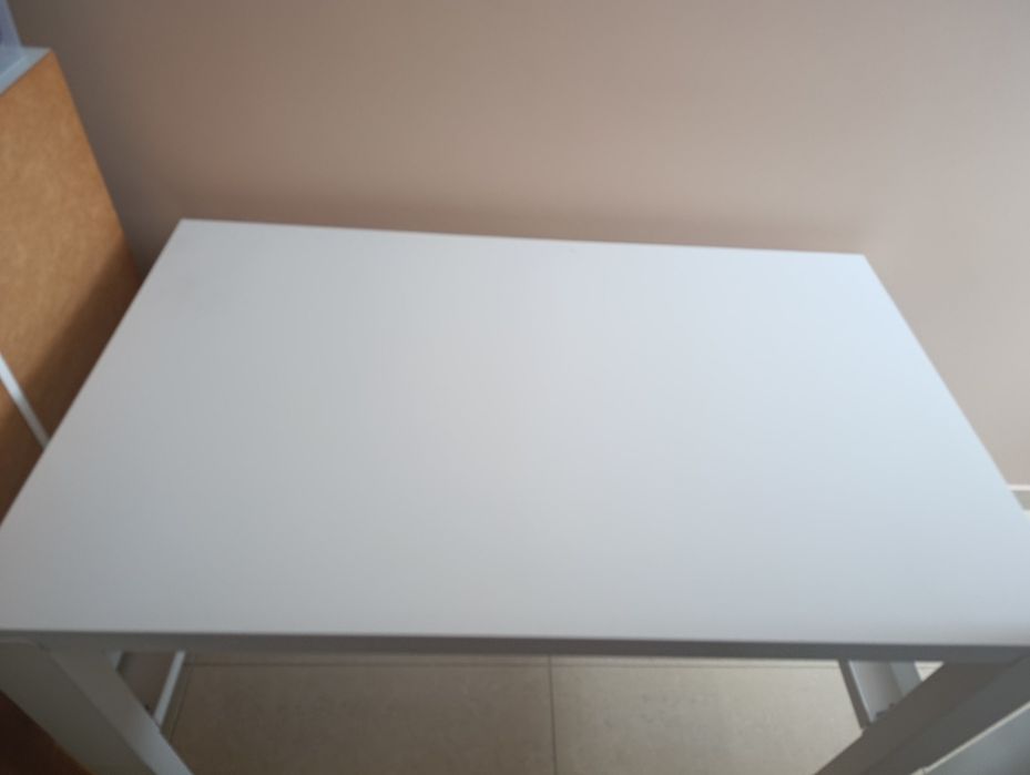 Biurko regulowane białe Ikea Pähl