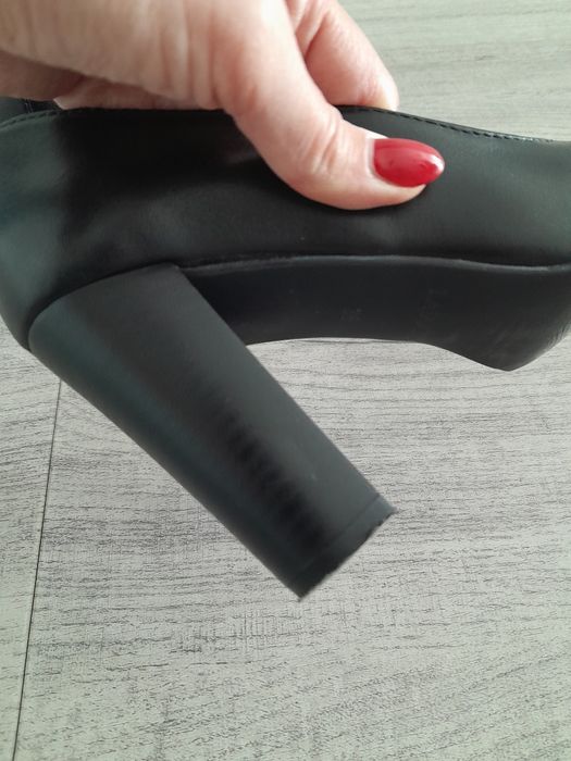 Buty skórzane Lasocki