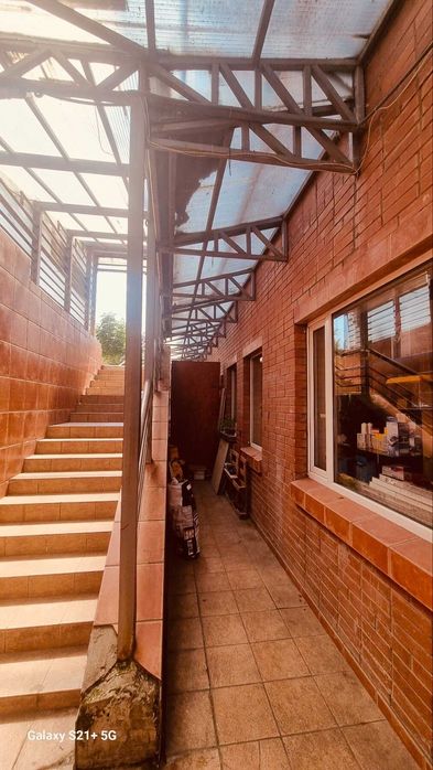 Продам помещение 177 кв.м. на ул.Анні Ахматовой 13,Позняки