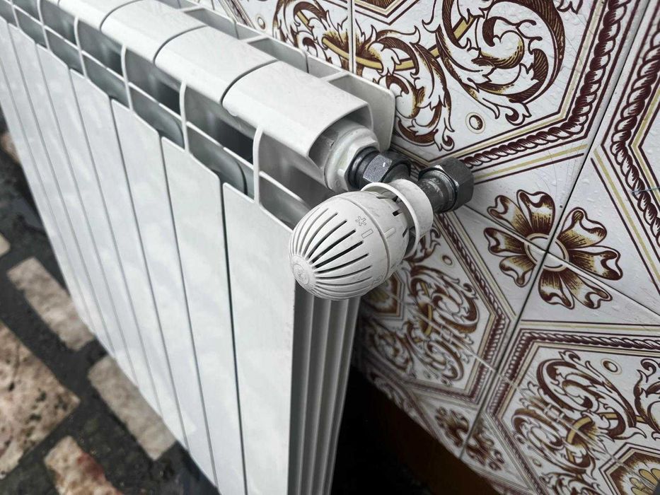 radiadores aquecimento em aluminio  parede casa