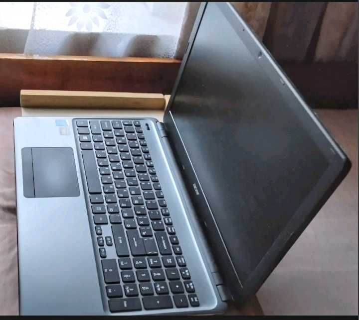 Acer Aspire E1-532G ноутбук