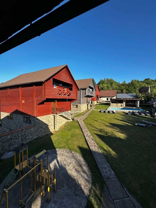 Продається база відпочинку в Шаянах