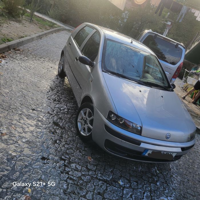 Fiat punto cinza