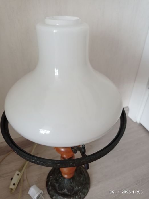 Настільна лампа часів СССР