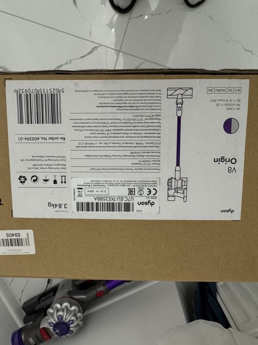 Dyson V8 Originn