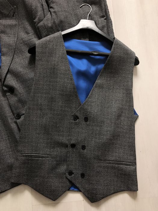 Чоловічий весільний класичний костюм трійка