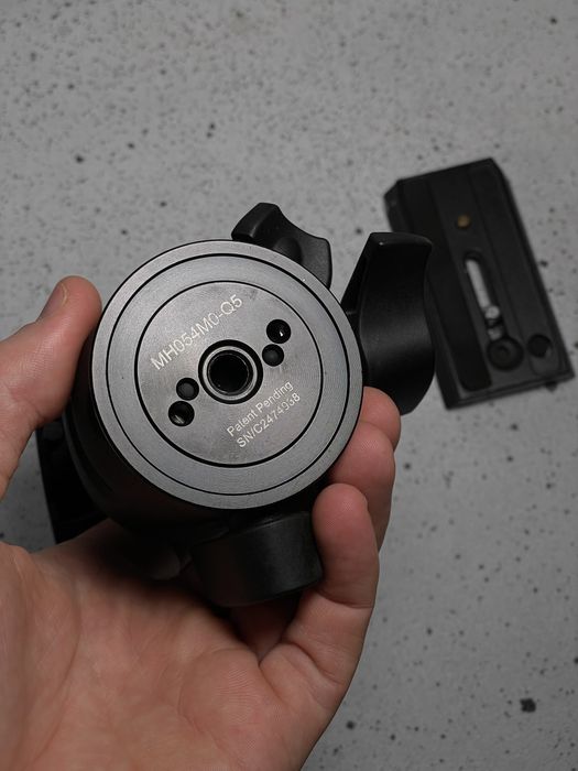 Вживана Manfrotto MH054M0-Q5 шарова штативна головка