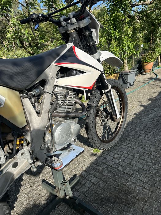 AJP 125cc Enduro