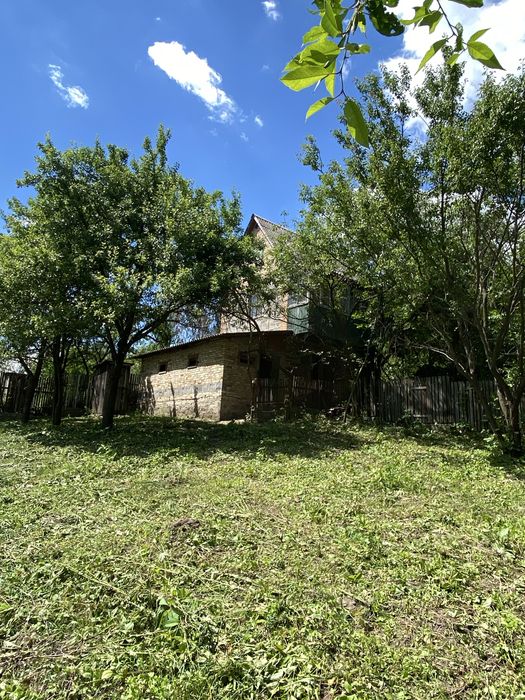 Продам дачу в дачному кооперативі