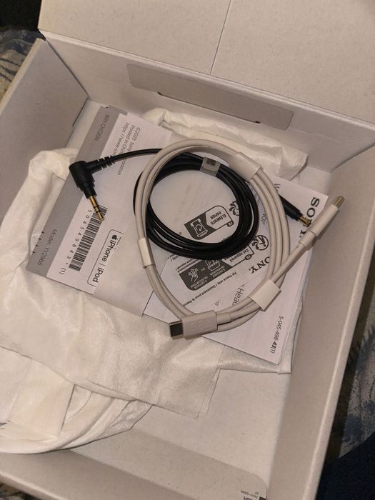 Auscultadores Noise Cancelling Bluetooth Sony WH-CH720N