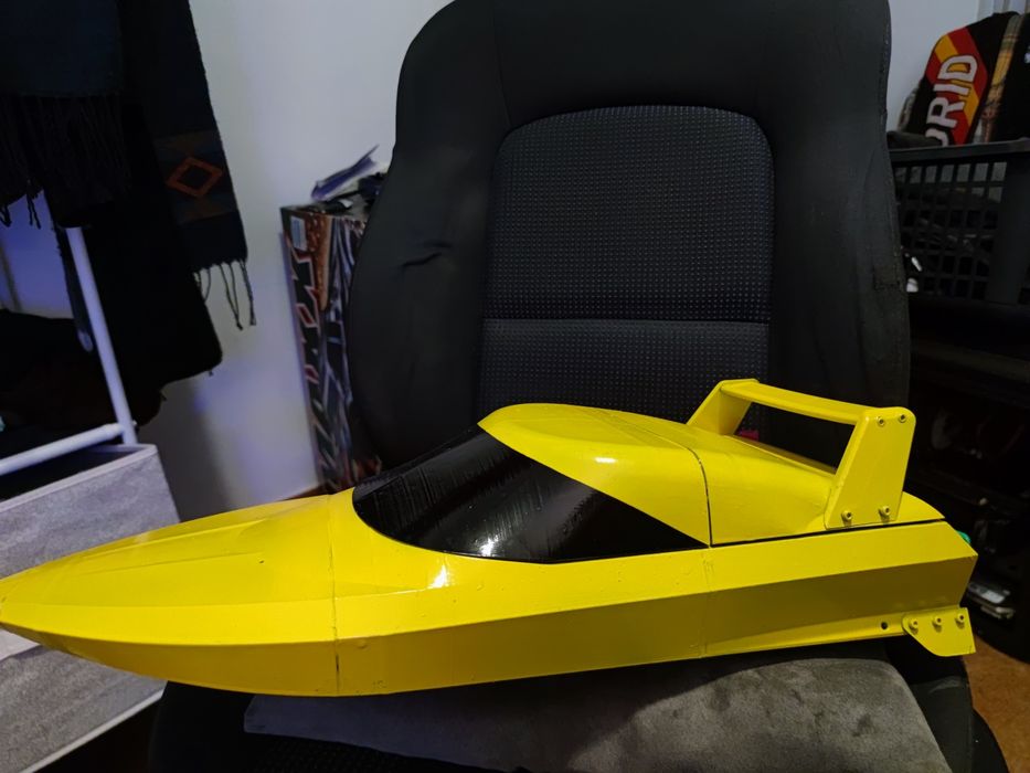 Barco RC jet boat 6s