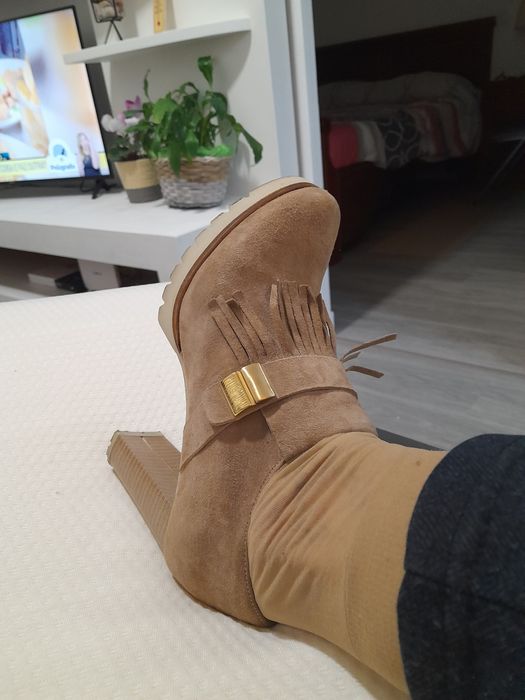Botins de camurça bejes, tam 38