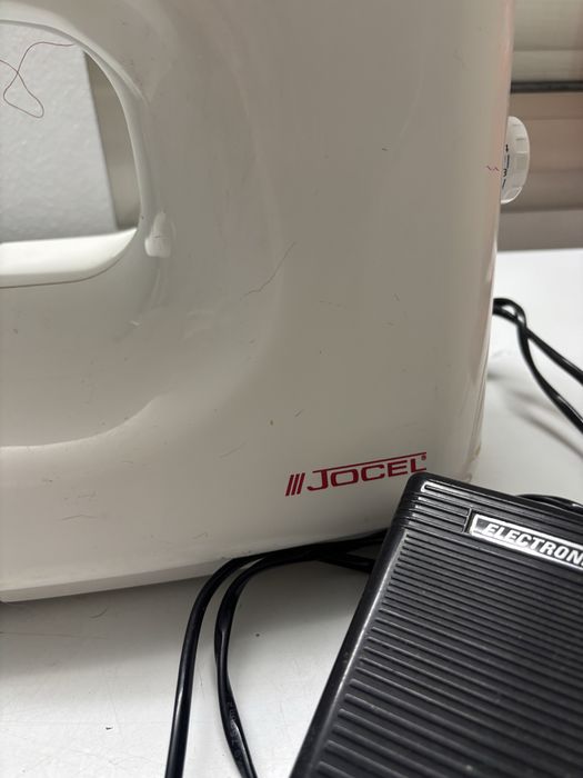 Maquina de costura Jocel eletrica