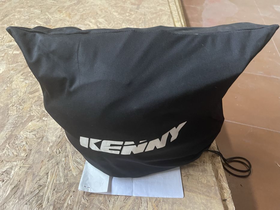 Capacete kenny titanium carbono solid