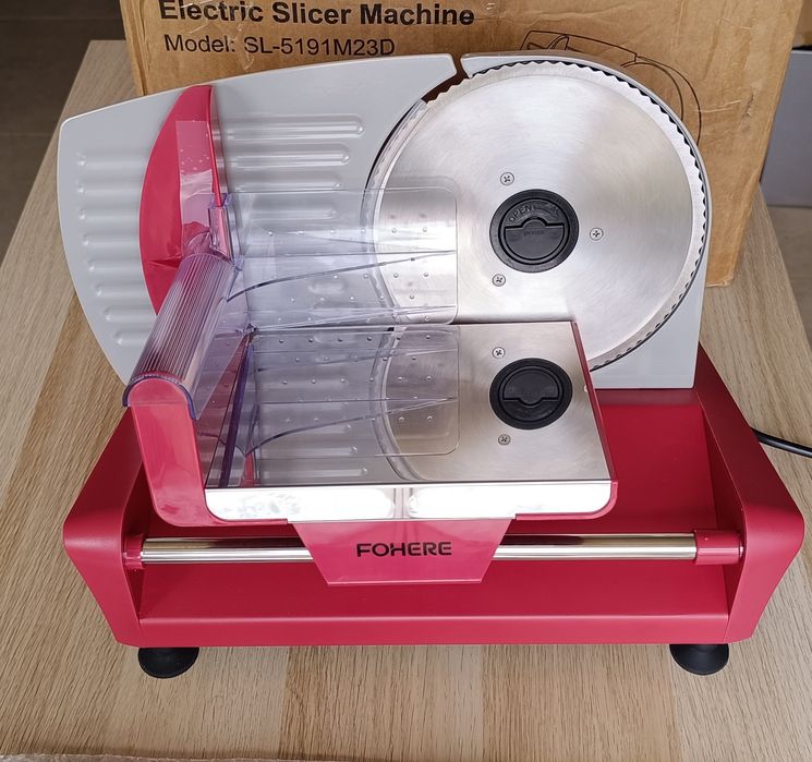 Cortador de fiambre elétrico