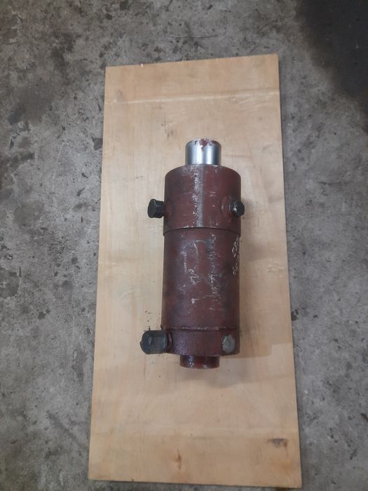 Гідравлічний циліндр, для преса 50 т