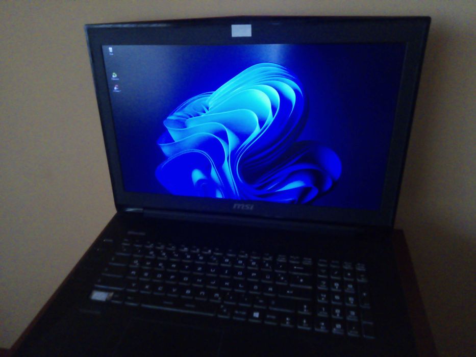 Laptop MSI MS-1782