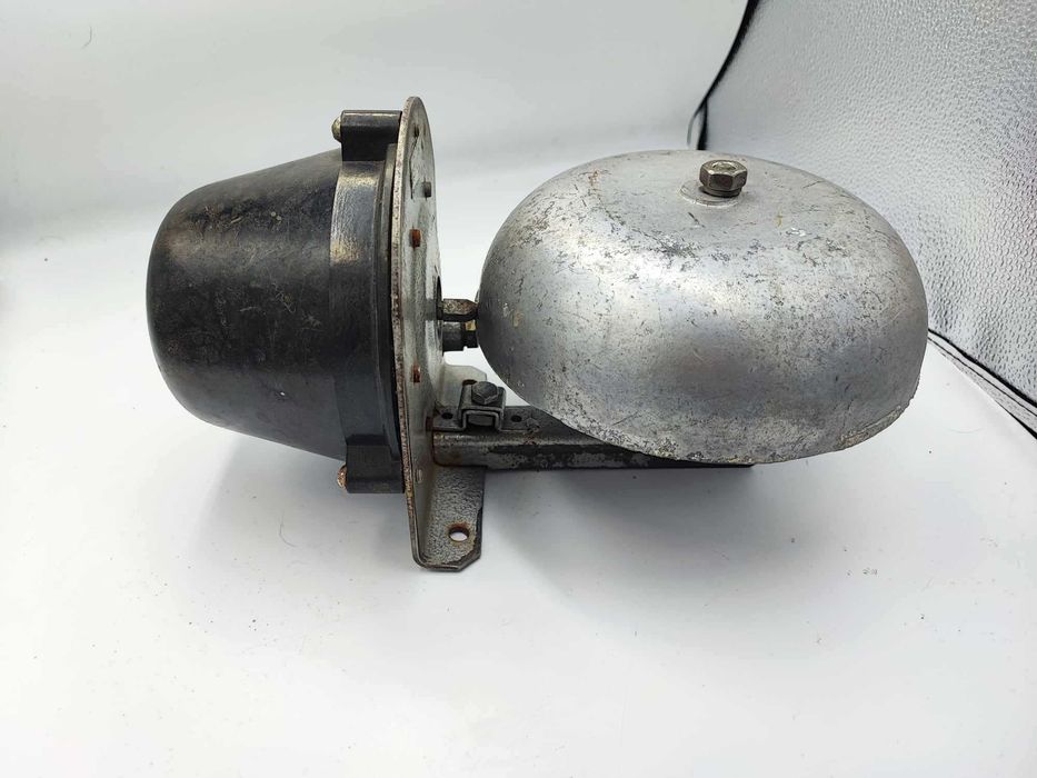 Stary dzwonek duży,szkolny lub do drzwi,lata 50-70