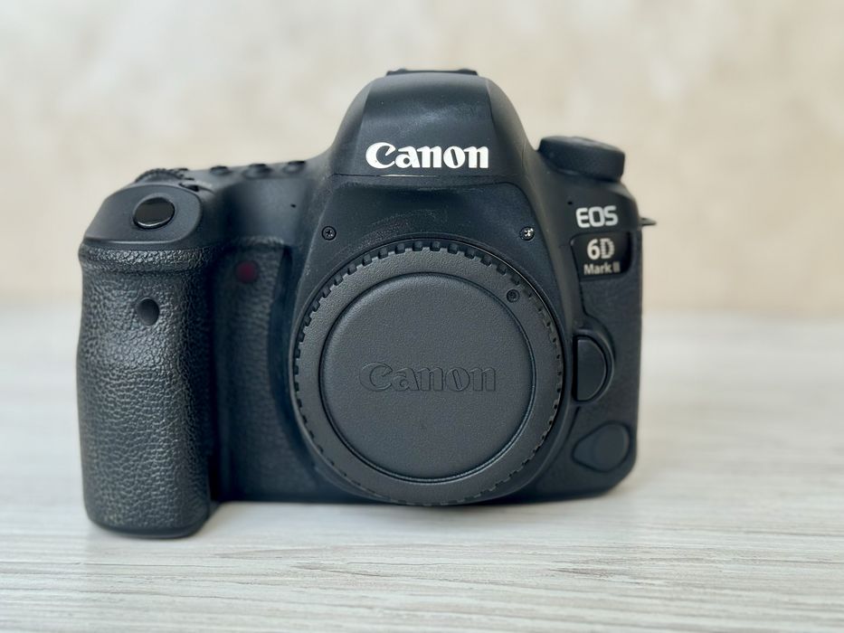 Продам повний кадр Canon EOS 6D Mark II (Body) — Ідеальний стан!