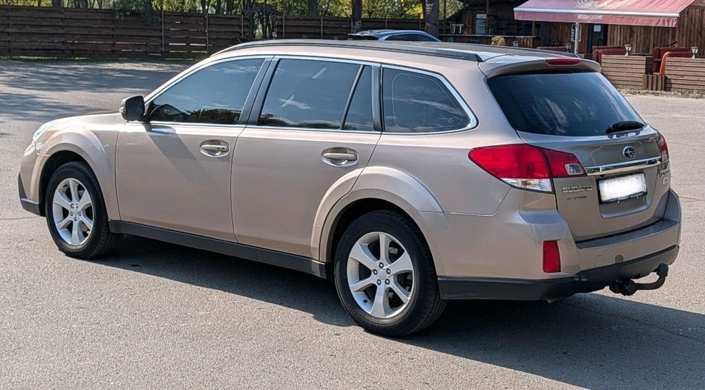 Продам SUBARU Outback