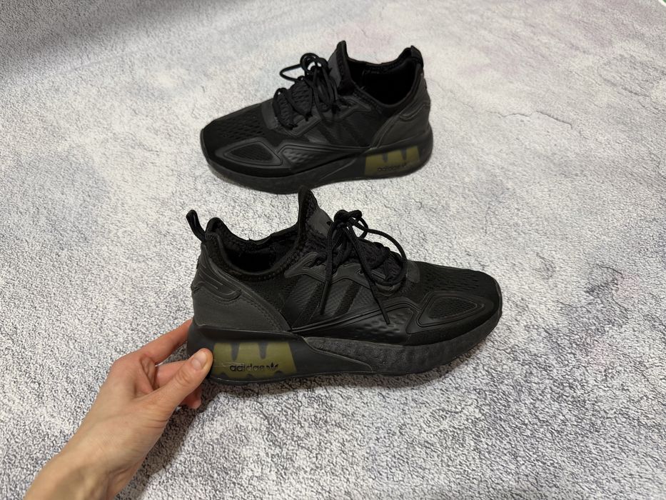 Sneakersy adidas r.36,5 (22,5)