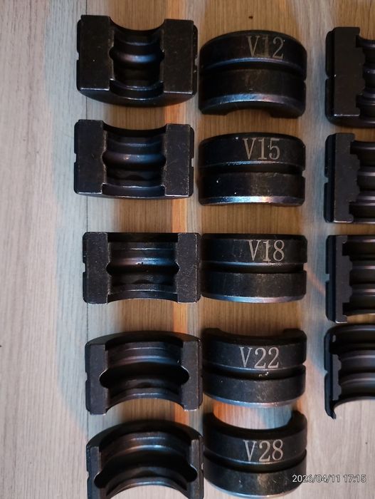 Zaciskarka hydrauliczna do pex,stal , miedź 6T