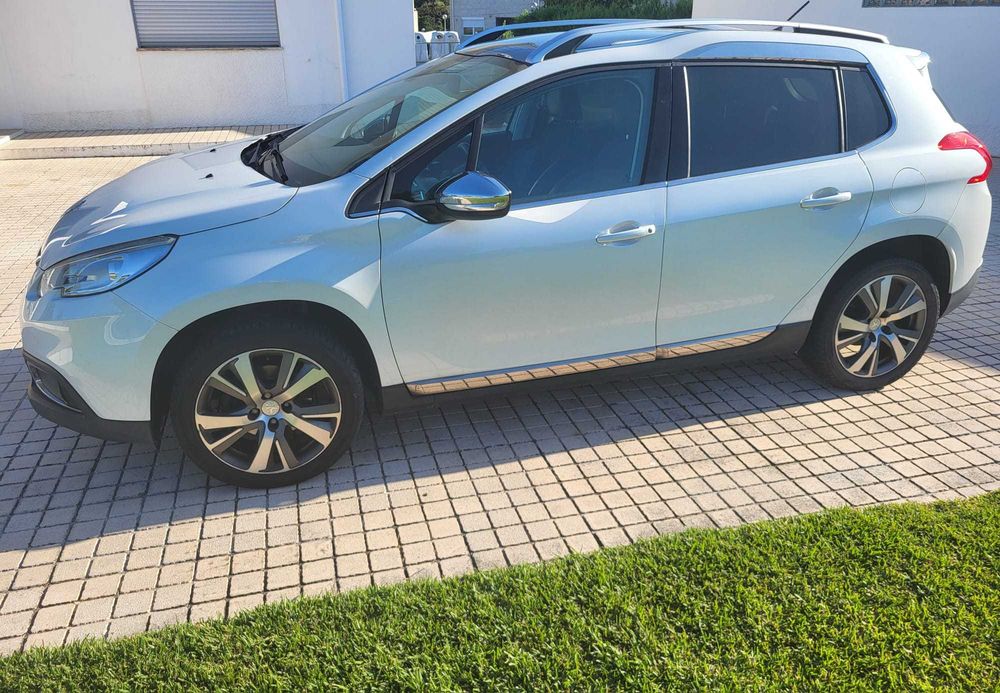 Peugeot 2008 gasóleo 1.6 e-HDi Allure nacional