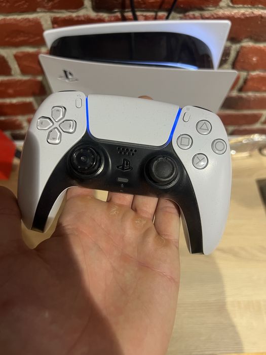 Ігрова приставка ps 5