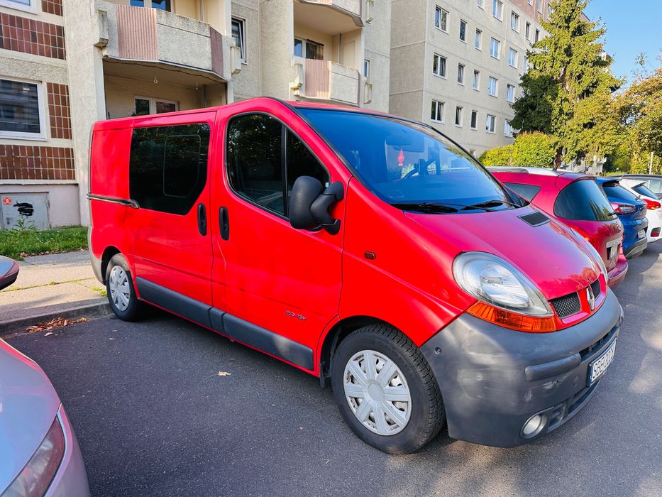 Renault Trafic 2.0+LPG gaz hak 6biegow 6os webasto prywatnie