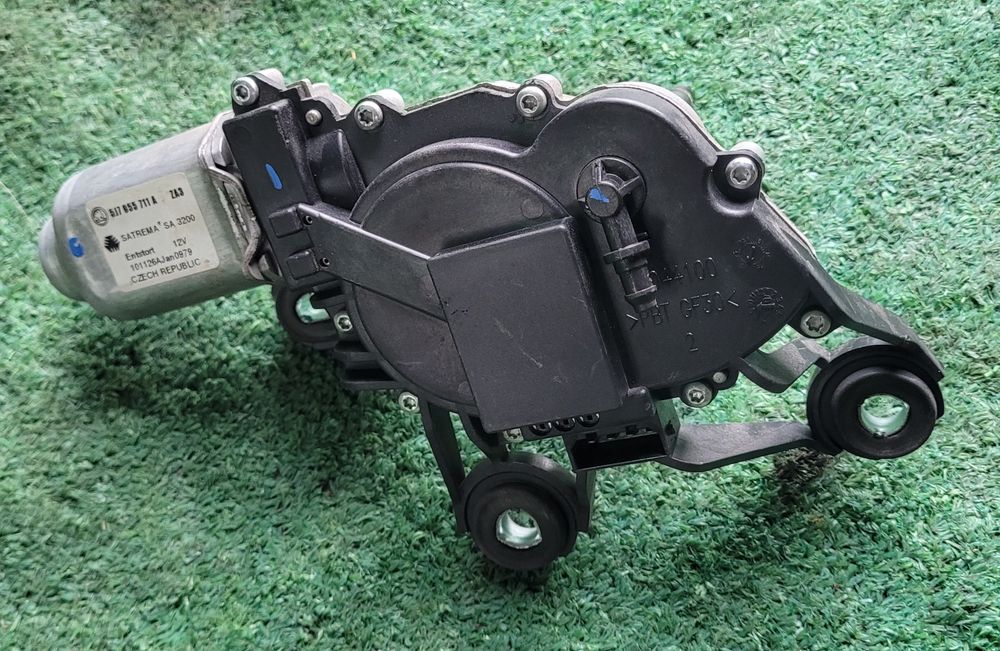 Motor limpa vidros de trás Skoda Fabia (5j2)