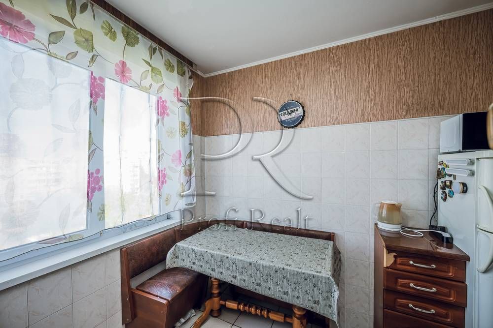Продаж 3 кімн. квартири за адресою Олега Мудрака 41, Наумова, Академмістечко