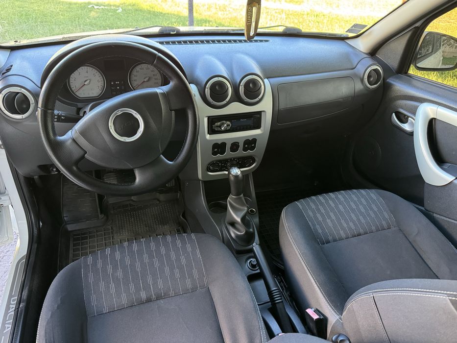 Продам сандеро 1,6 бенз 12р