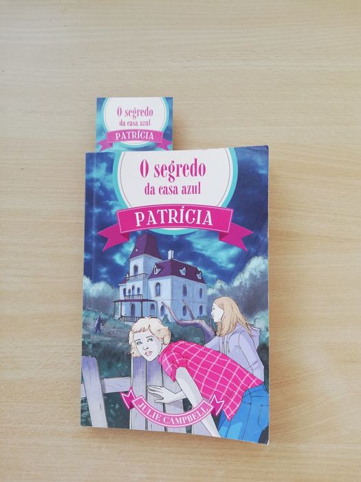 Livro " O segredo da casa azul" da coleção Patrícia