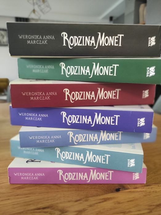 Seria książek "Rodzina Monet"