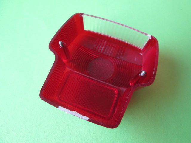 Farol Farolim plástico Traseiro Vespa 50 S marca Verolux Italia