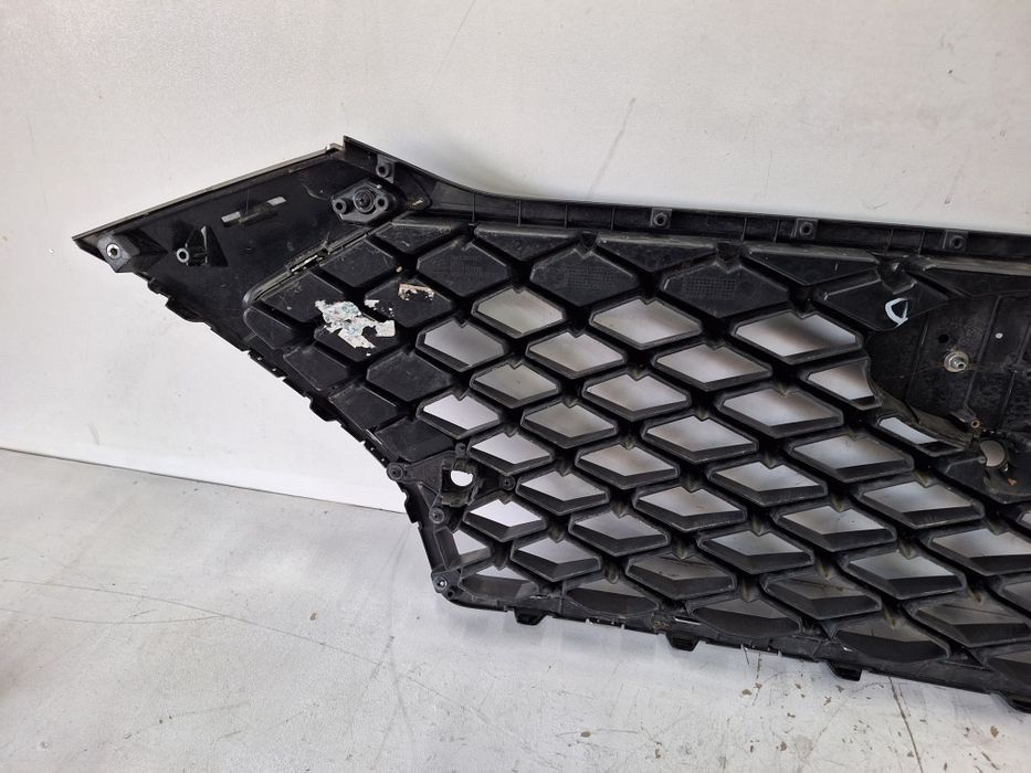 Grill atrapa Hyundai Tucson N-line lll 3 pod kamerę